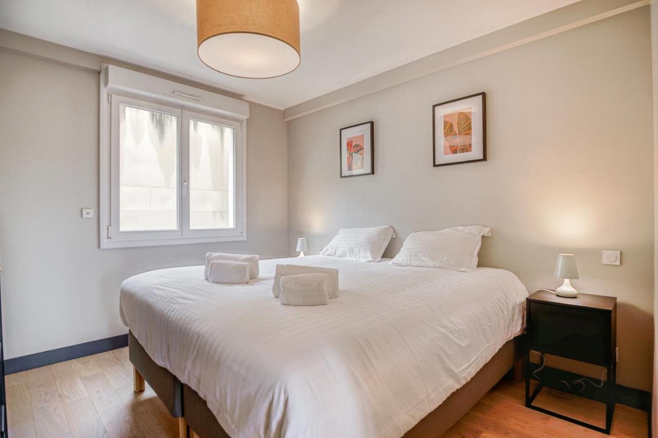 Le Gambetta - T3 Standing Avec Parking, Wifi, Netflix Apartman Laval  Kültér fotó